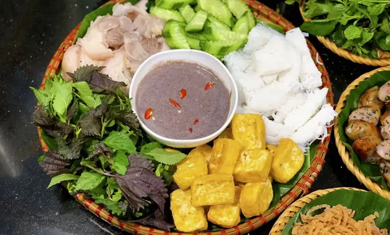 quan-bun-dau-mam-tom-ngon-gan-benh-vien-san-nhi-nghe-an-3