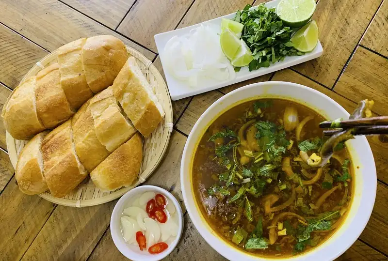 quan-sup-luon-tai-vinh-3